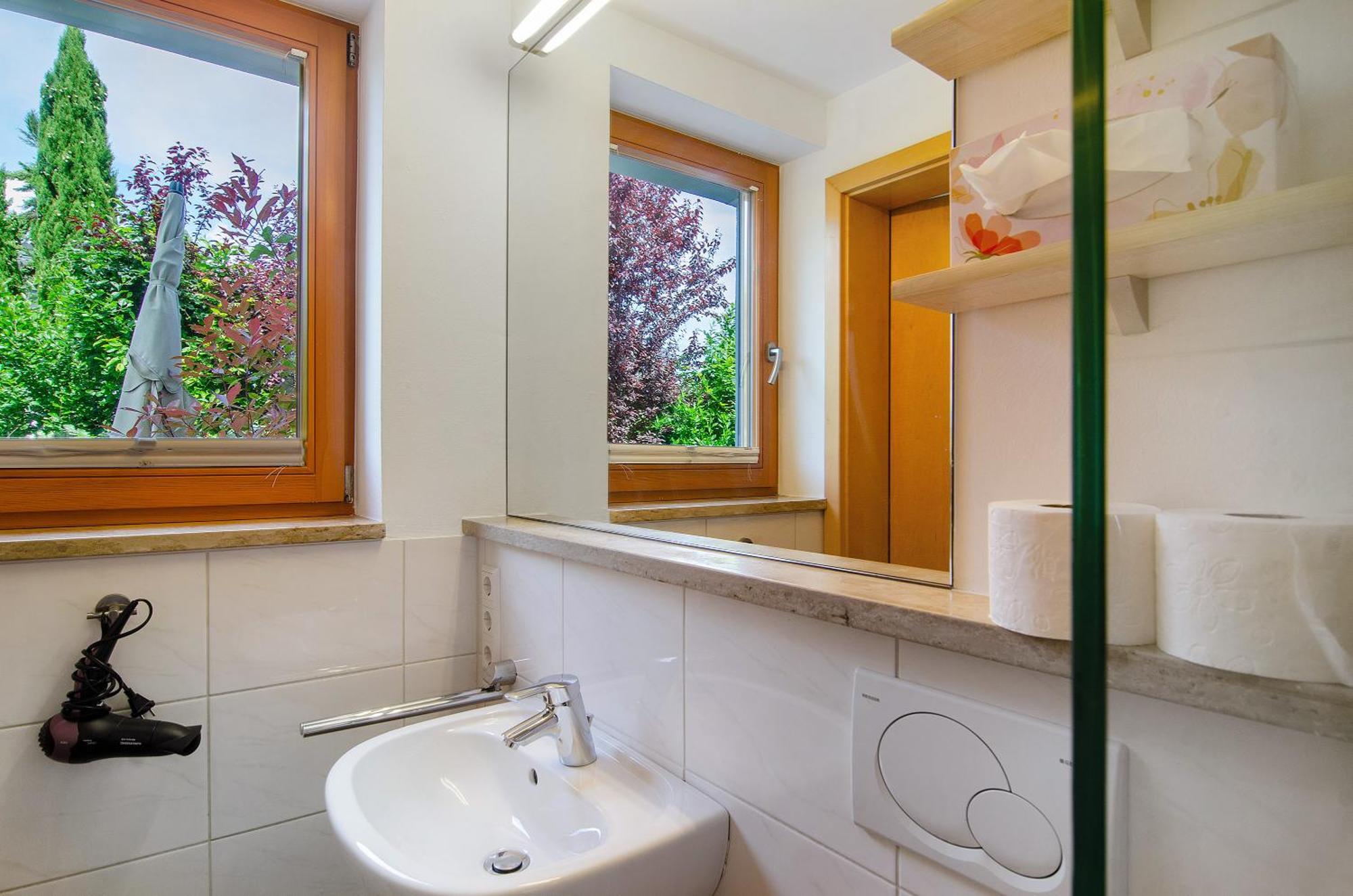 Ferienwohnungen Im Rosengarten Bodman-Ludwigshafen Exteriör bild