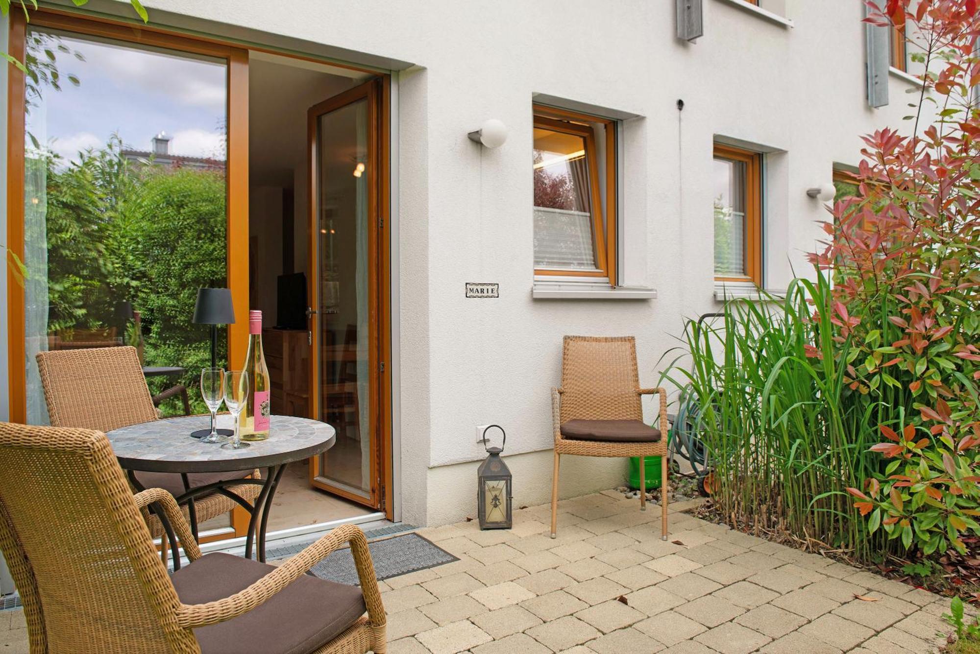 Ferienwohnungen Im Rosengarten Bodman-Ludwigshafen Exteriör bild